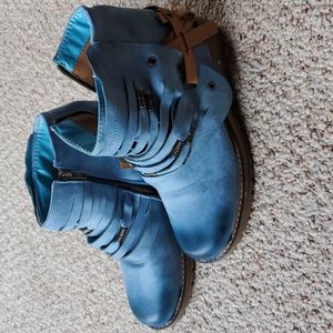 Brand new, never worn blue booties size 8ish